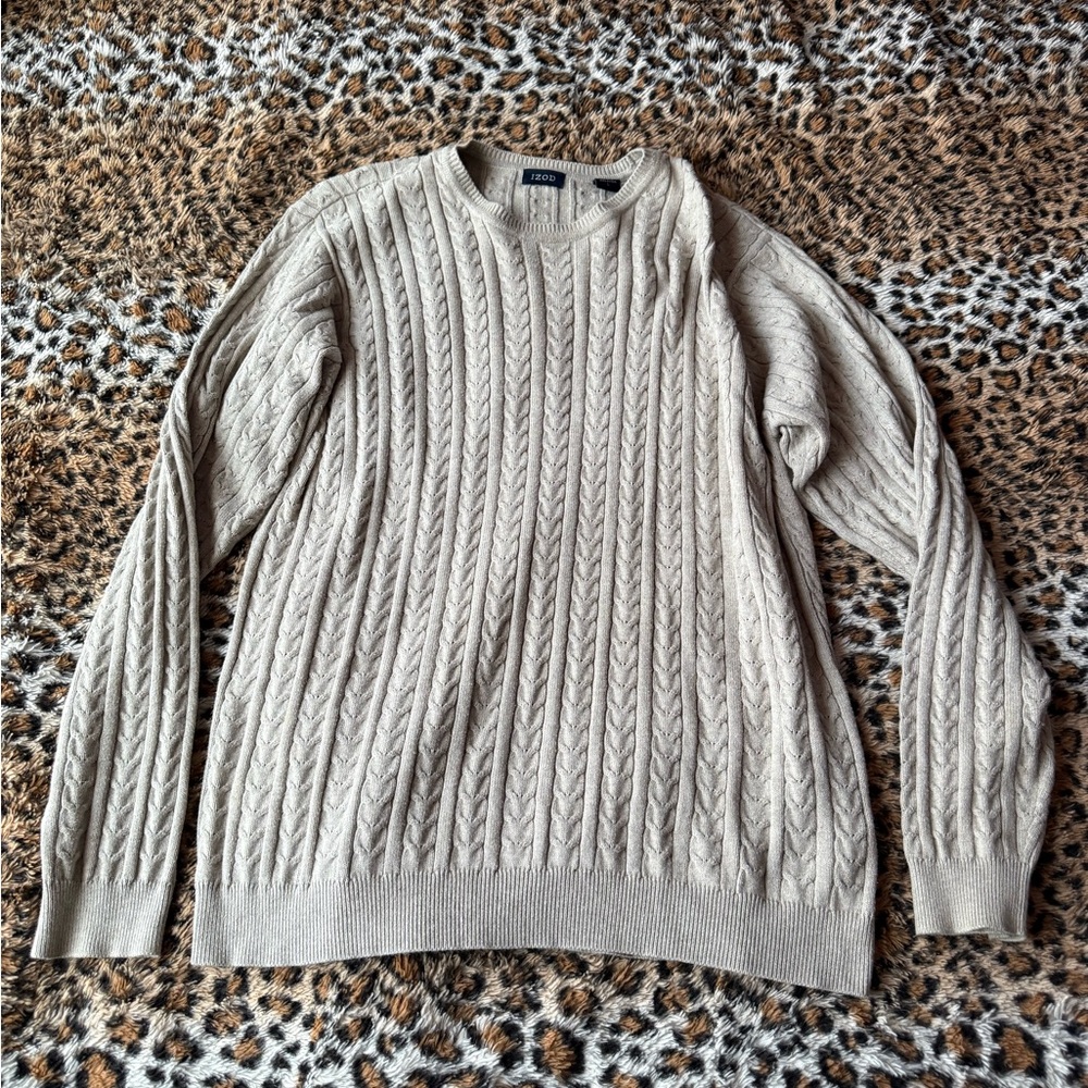 Izod Men's Light Beige Cable Knit Crewneck Sweater